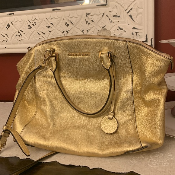 Michael Kors Rare MK LARGE METALLIC SATCHEL Gold - Picture 3 of 9